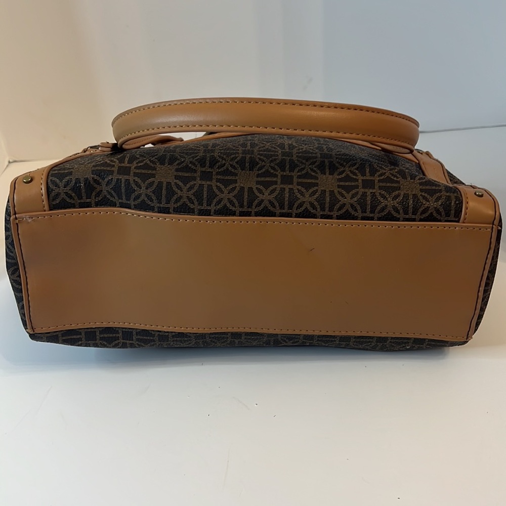 BROWN AND TAN HAND BAG - Picture 6 of 16